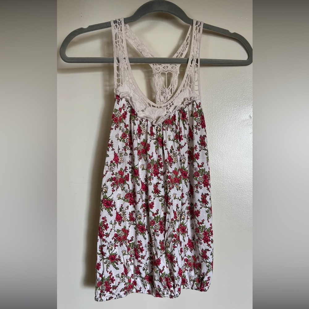 Floral Iris Basic Top 🌺